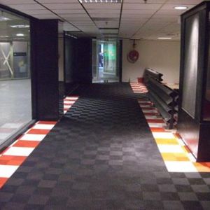 RibTrax revêtement du hall