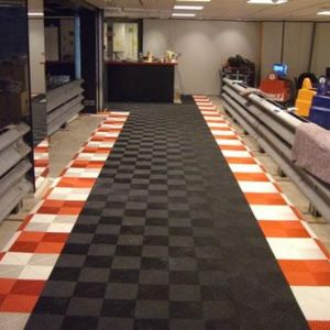 RibTrax revêtement du hall